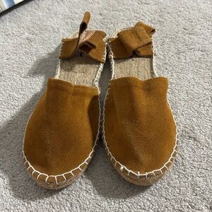 🍯 Oas tan suede espadrilles
